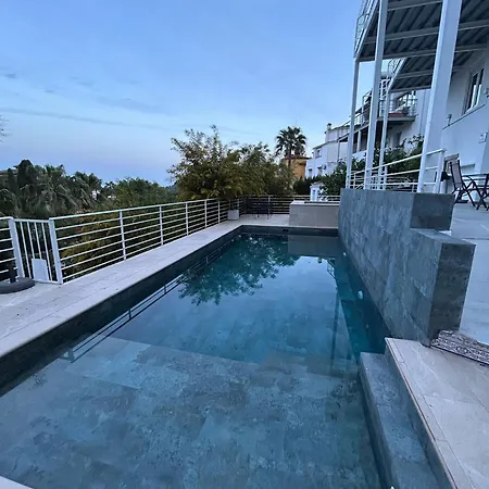 C Dans Avec Piscine Chauffee & Jacuzzi, Chauffe En Extra * Benalmádena