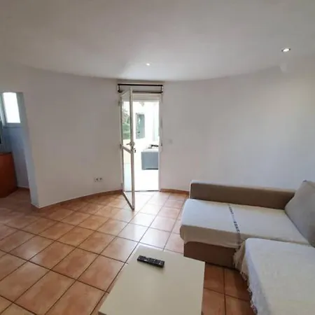 C Dans Avec Piscine Chauffee & Jacuzzi, Chauffe En Extra * ベナルマデナ